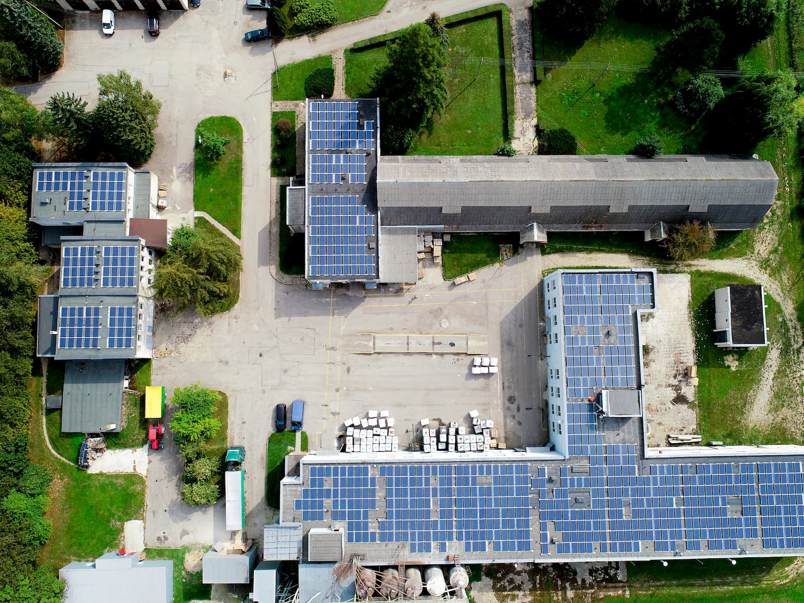UAB Biofabrikas paruoštas projektas saulės elektrinėm