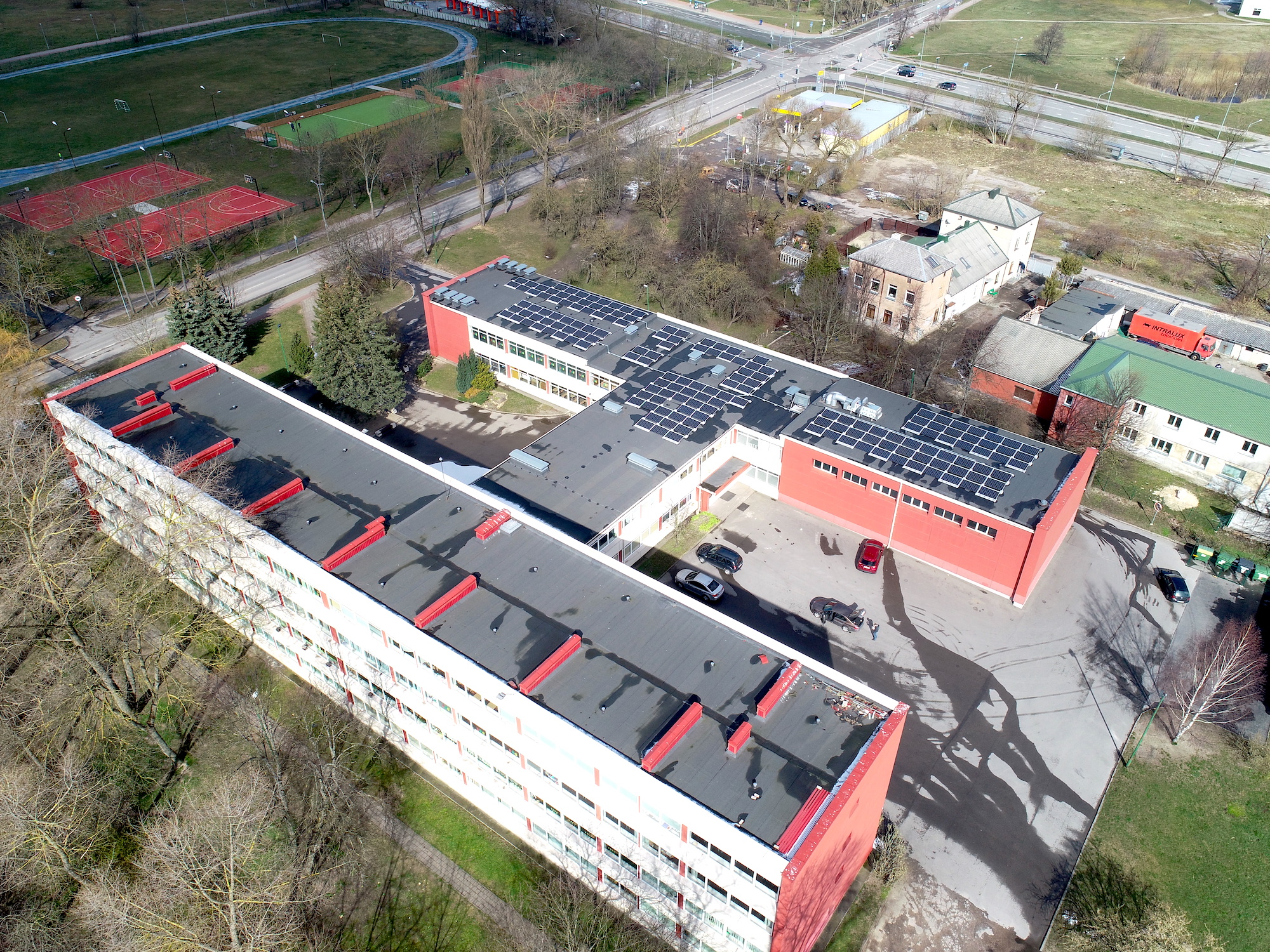 Klaipėda Verdenės pradinė mokykla installed solar modules on the roof