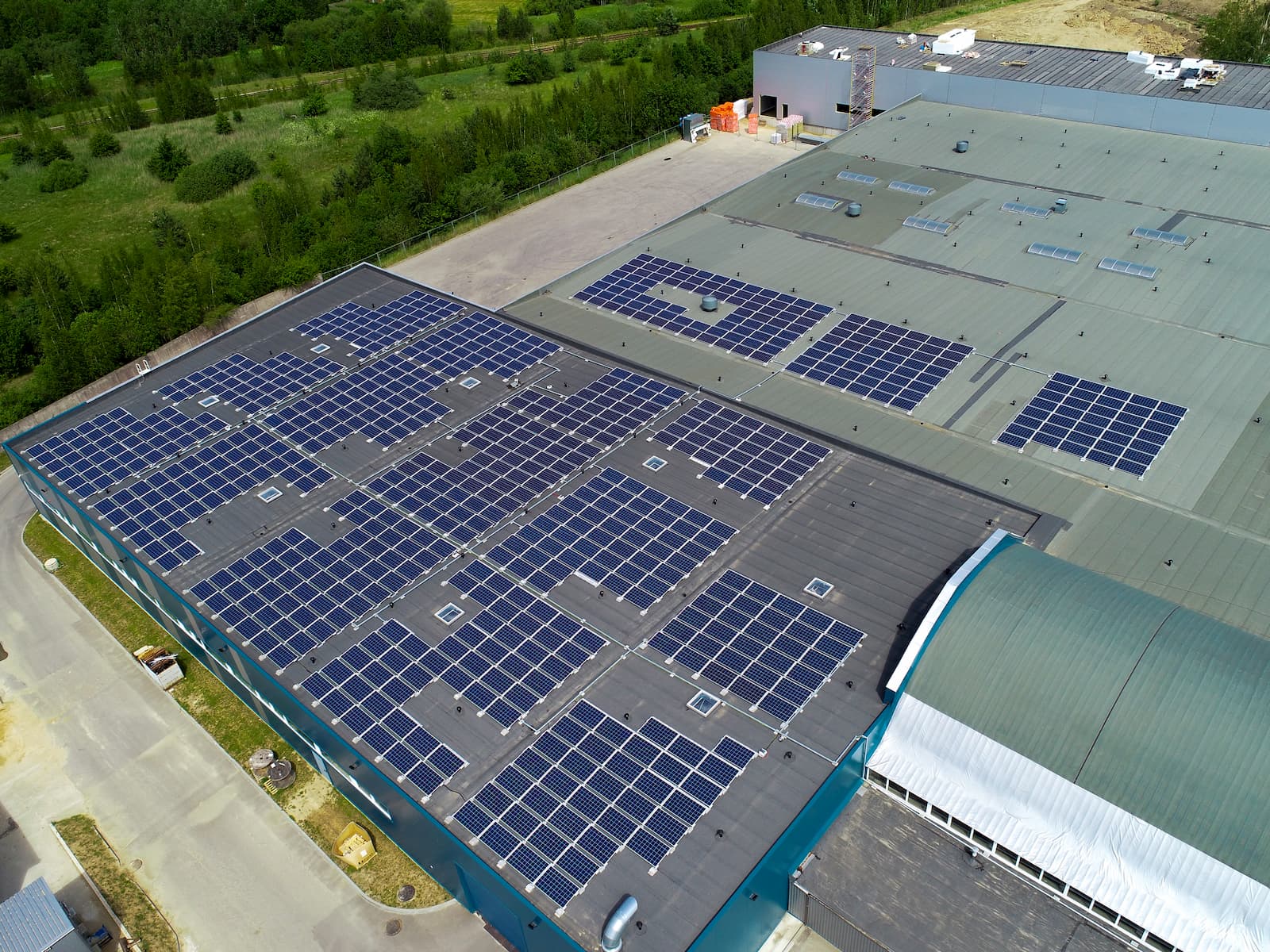 UAB Lyra Group įmonės saulės elektrinės
