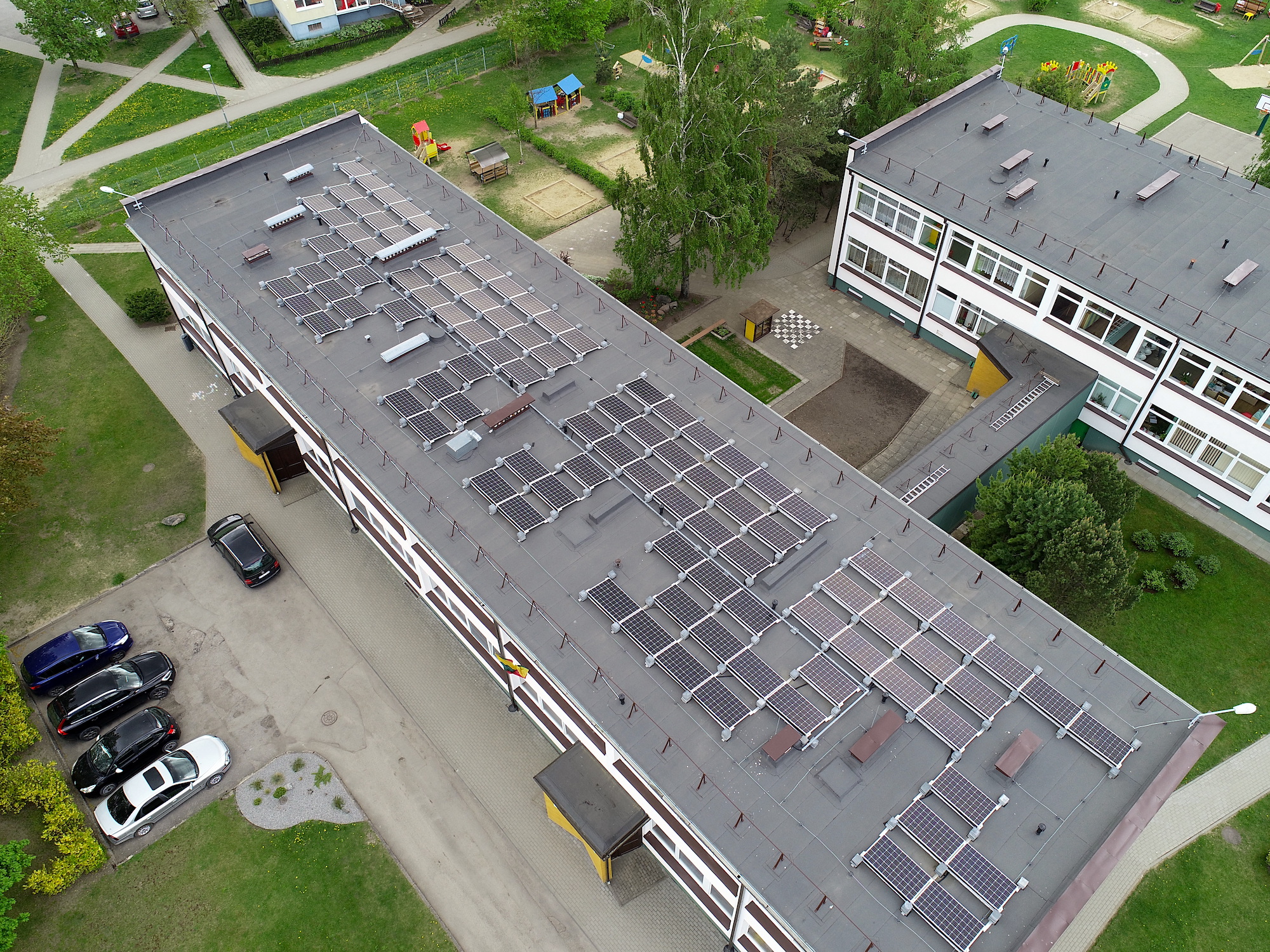 Saulės elektrinė sumontuota ant Mažeikių Buratino darželio stogo