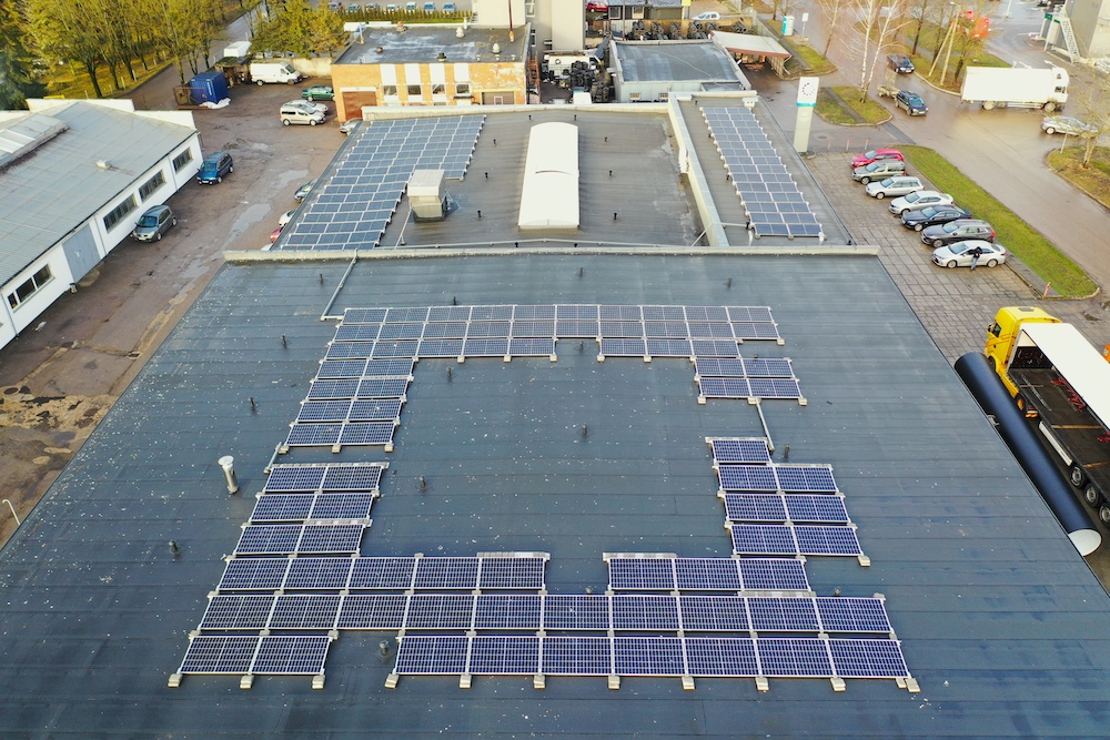 Įrengta saulės elektrinė ant Eneka įmonės stogo
